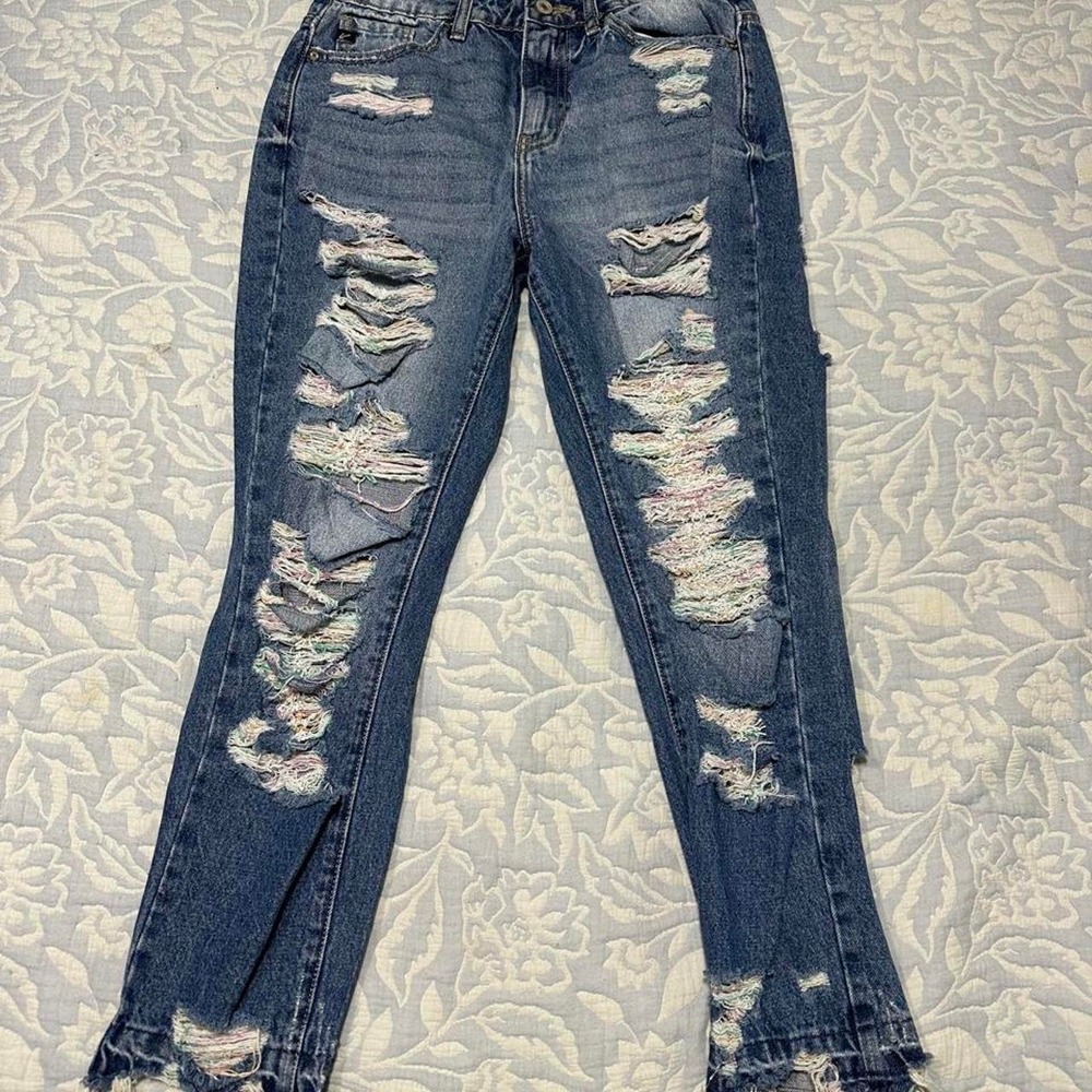 KanCan distressed blue denim jeans with multicolored ripped details size 7/27